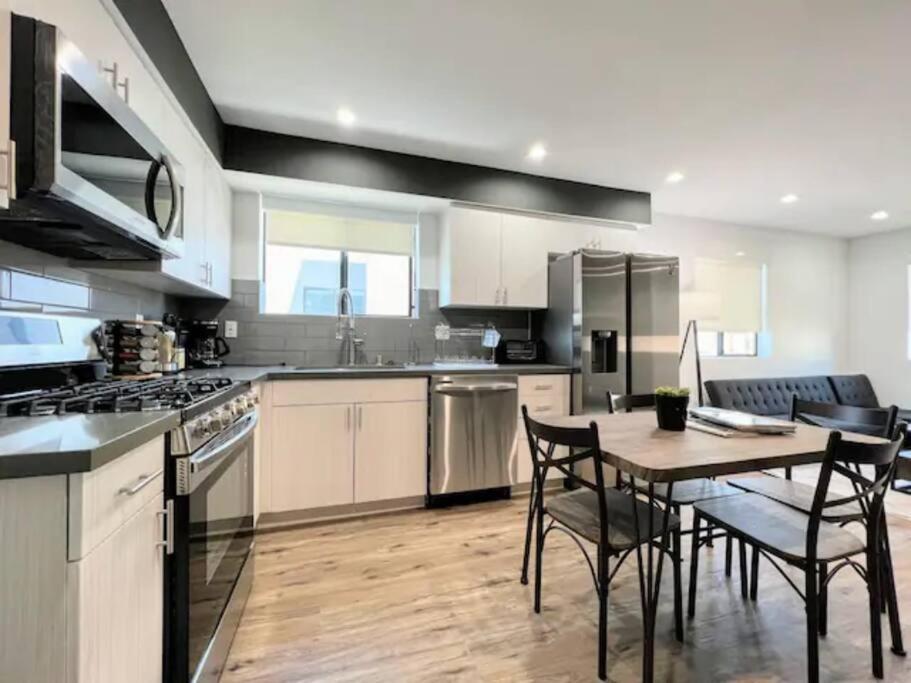 4Br Townhouse In Koreatown Лос Анджелис Екстериор снимка