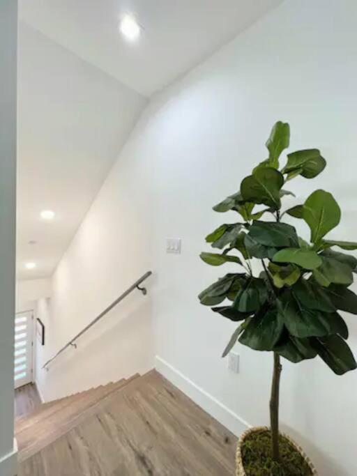 4Br Townhouse In Koreatown Лос Анджелис Екстериор снимка